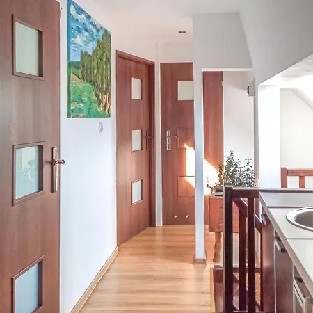 度假居 4 Bedroom Amazing In Parzensko