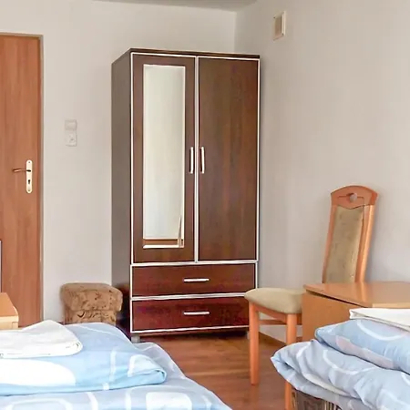 4 Bedroom Amazing In Parzensko Nowogrodek Pomorski