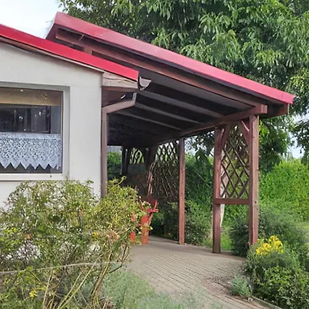 度假居 4 Bedroom Amazing In Parzensko *